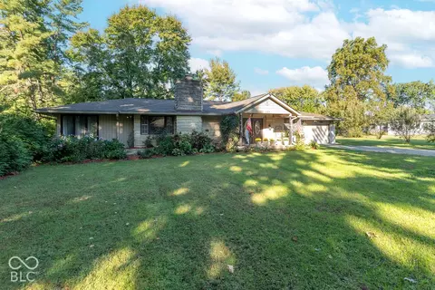 Exterior - 828 Brookside Ln, Plainfield, IN 46168 photo 7 of 8