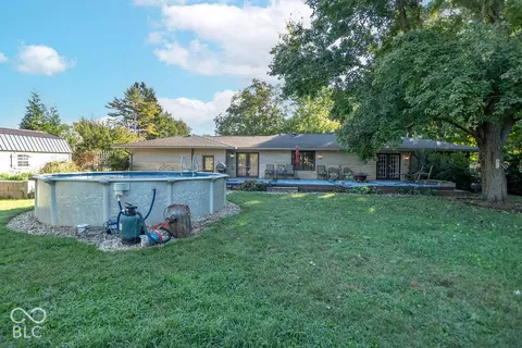 Exterior - 828 Brookside Ln, Plainfield, IN 46168 photo 4 of 8