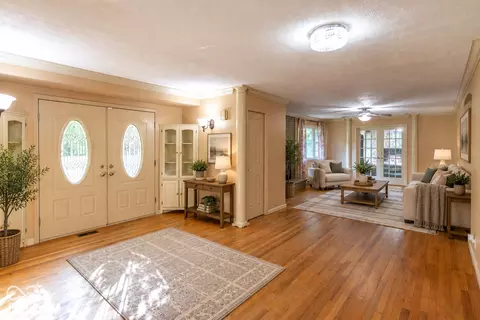 Entry Way - 828 Brookside Ln, Plainfield, IN 46168 photo 1 of 1