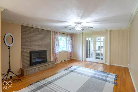 Living - 828 Brookside Ln, Plainfield, IN 46168 photo 3 of 5