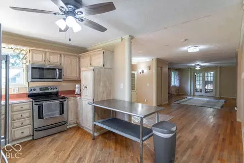 Kitchen - 828 Brookside Ln, Plainfield, IN 46168 photo 1 of 3