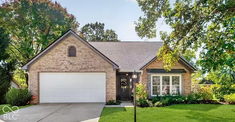 7599 Meadow Ridge Dr, Fishers, IN 46038