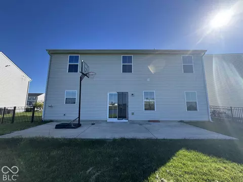 Exterior - 8506 Fownes Ln, Pendleton, IN 46064 photo 9 of 10