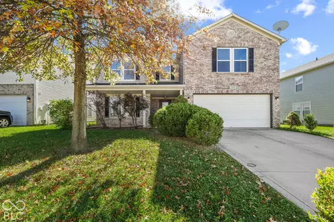 8429 Wanda Lake Dr, Camby, IN 46113