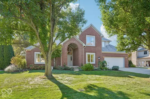 1607 Corniche Dr, Zionsville, IN 46077