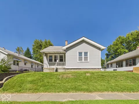 240 W 37th St, Anderson, IN 46013