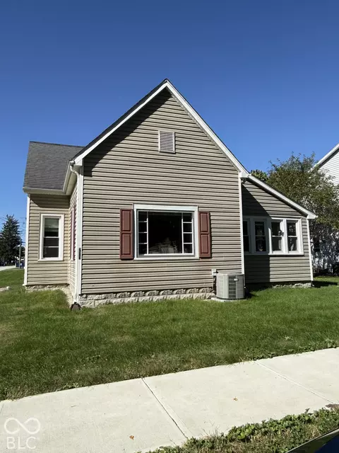 214 S East St, Tipton, IN 46072