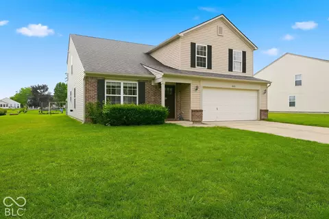 16952 Peach Ln, Noblesville, IN 46062