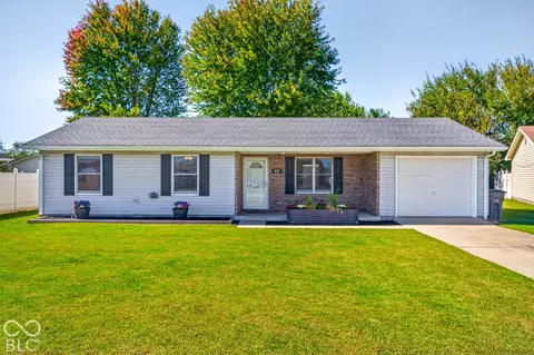 637 Woodside Ct, Seymour, IN 47274