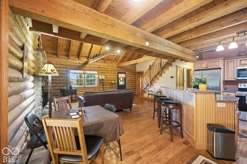 Dining - 1462 W 1000 S, Pendleton, IN 46064 photo 1 of 1