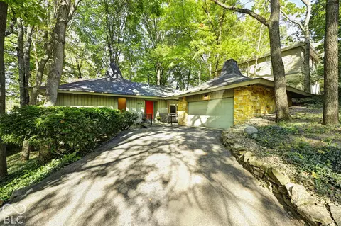 252 W Beverly Dr, Indianapolis, IN 46208