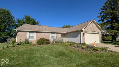 7734 Winding Creek Dr, Indianapolis, IN 46236