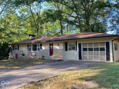316 Oakridge, North Vernon, IN 47265