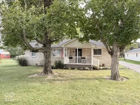 315 E Willard Ave, Rushville, IN 46173