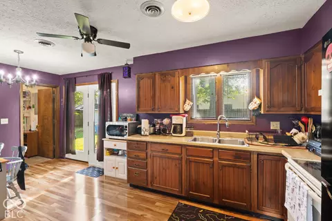 Kitchen - 115 Hel Mar Dr, Mitchell, IN 47446 photo 3 of 7
