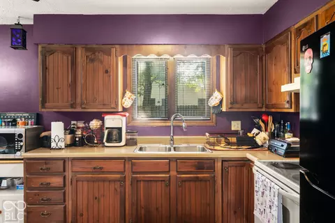 Kitchen - 115 Hel Mar Dr, Mitchell, IN 47446 photo 2 of 7