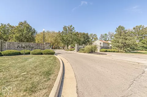 4939 Lewiston Dr, Indianapolis, IN 46254