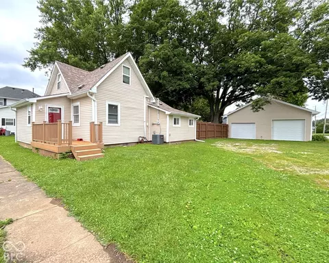 311 B St S, Thorntown, IN 46071