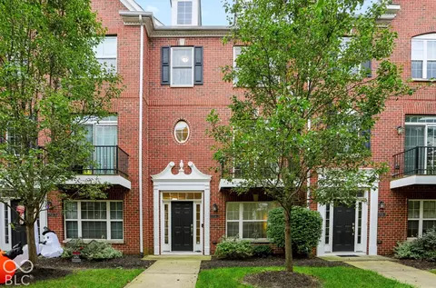 11928 Riley Dr #2, Zionsville, IN 46077
