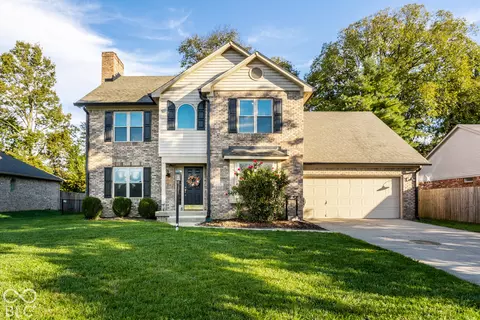 5318 Lacy Way, Greenwood, IN 46142