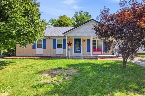 1615 Avenue East St, Elwood, IN 46036