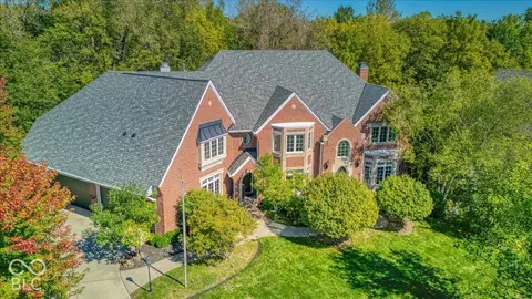 13855 Coldwater Dr, Carmel, IN 46032