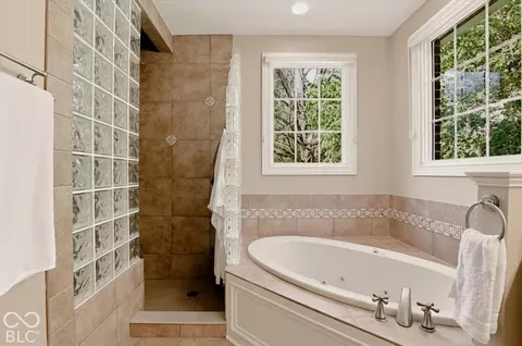 Bath - 2830 Towne Dr, Carmel, IN 46032 photo 4 of 11