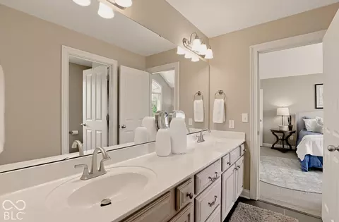 Bath - 2830 Towne Dr, Carmel, IN 46032 photo 10 of 11