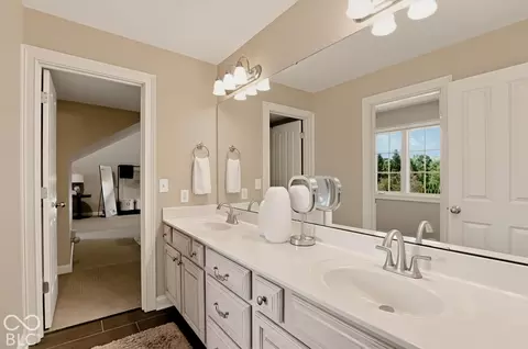 Bath - 2830 Towne Dr, Carmel, IN 46032 photo 8 of 11
