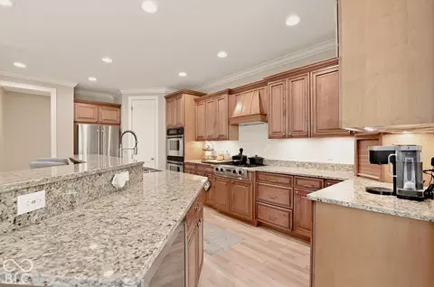 Kitchen - 2830 Towne Dr, Carmel, IN 46032 photo 2 of 7
