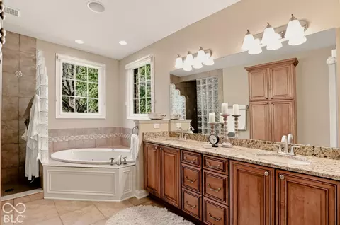 Bath - 2830 Towne Dr, Carmel, IN 46032 photo 3 of 11