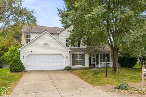 6267 Kentstone Dr, Indianapolis, IN 46268