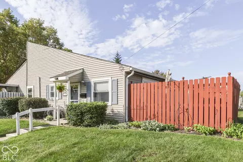2814 Country Estates Dr, Indianapolis, IN 46227