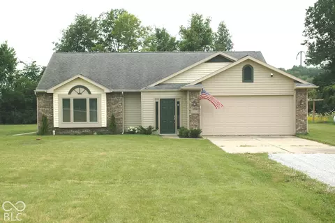 4011 W Till Rd, Fort Wayne, IN 46818