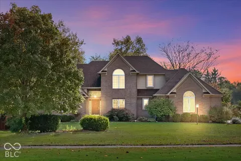 14379 Salem Dr E, Carmel, IN 46033