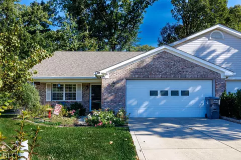 554 Cresthaven Dr, Indianapolis, IN 46217
