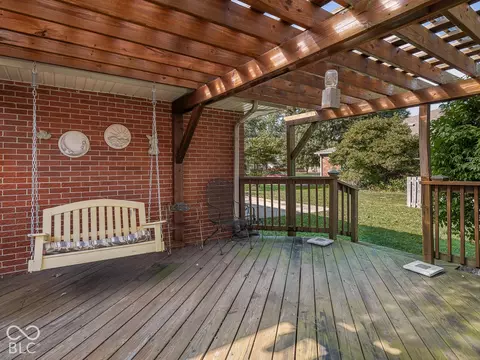 Exterior - 9008 Carriage Ln, Pendleton, IN 46064 photo 6 of 15