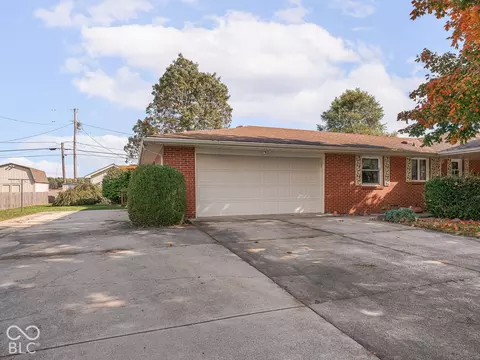 Exterior - 9008 Carriage Ln, Pendleton, IN 46064 photo 2 of 15