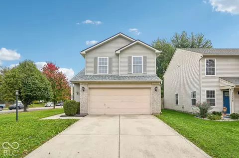 15366 Ten Point Dr, Noblesville, IN 46060