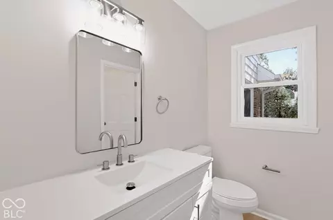 Bath - 11432 Rolling Ct, Carmel, IN 46033 photo 1 of 5