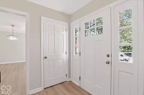 Entry Way - 11432 Rolling Ct, Carmel, IN 46033 photo 2 of 3