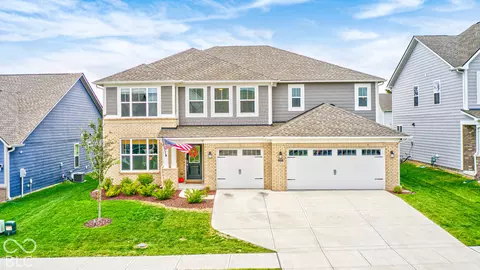 6226 Bitternut Way, Noblesville, IN 46062