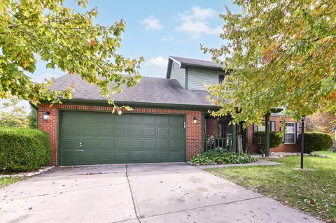 12423 High View Ct, Indianapolis, IN 46236