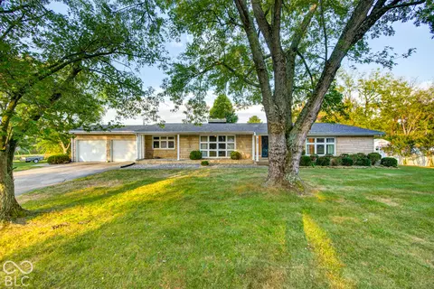2211 Heideman Dr, Seymour, IN 47274