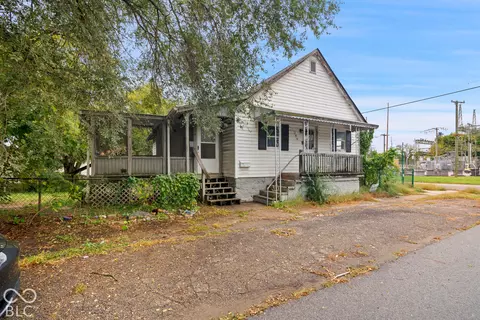 290 N Mulberry St, Martinsville, IN 46151