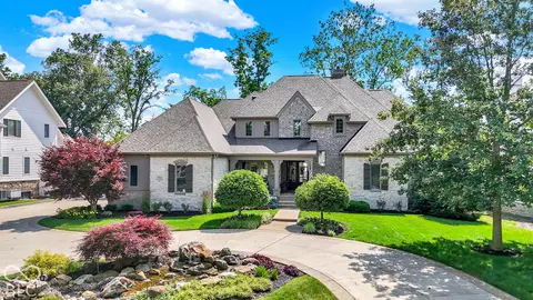 15621 Hidden Oaks Ct, Carmel, IN 46033