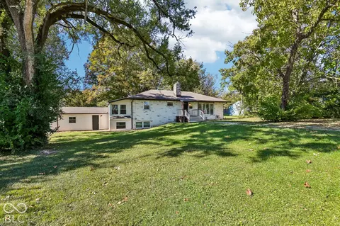 Exterior - 332 Pickett St, Plainfield, IN 46168 photo 3 of 13