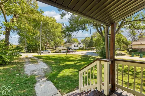 Exterior - 332 Pickett St, Plainfield, IN 46168 photo 5 of 13