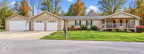 6376 Hall School Rd, Martinsville, IN 46151