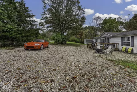 5523 Three Notch Rd, Nashville, IN 47448